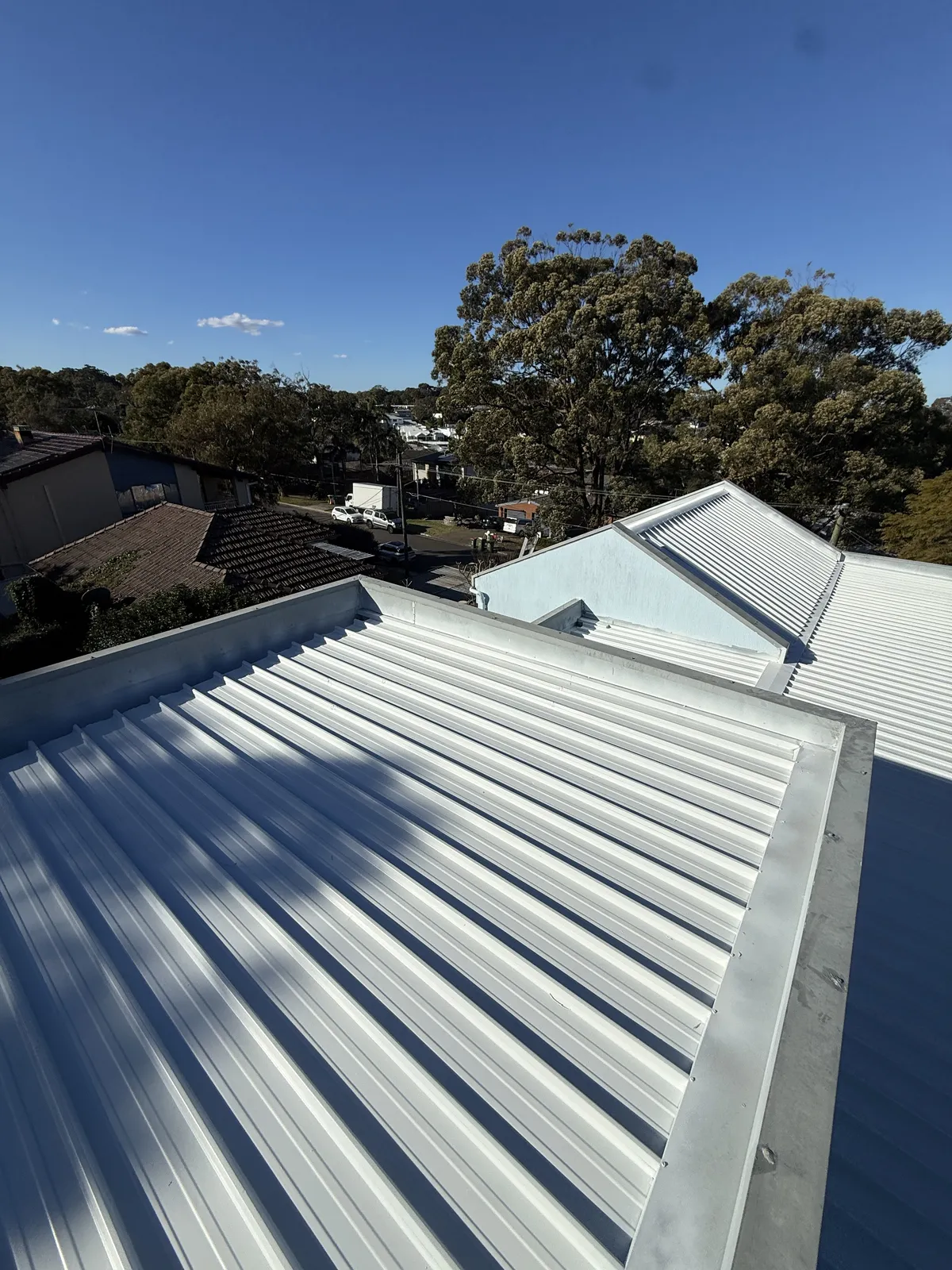 Overview of the finished roof sections at Parthenia Street, Dolans Bay